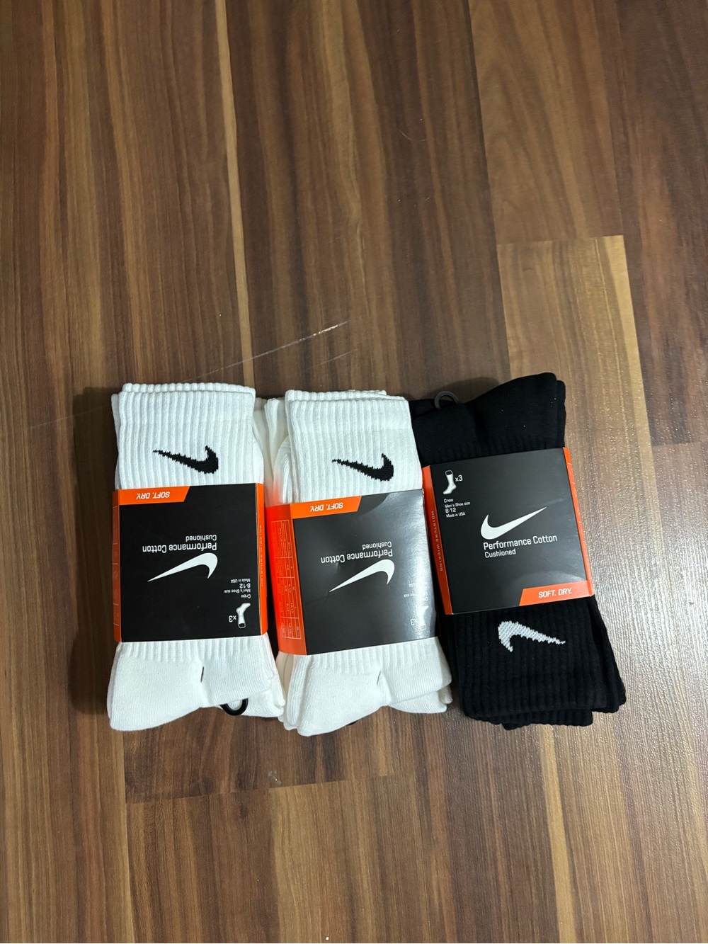 Nike Crew Athletic Socks - White & Black